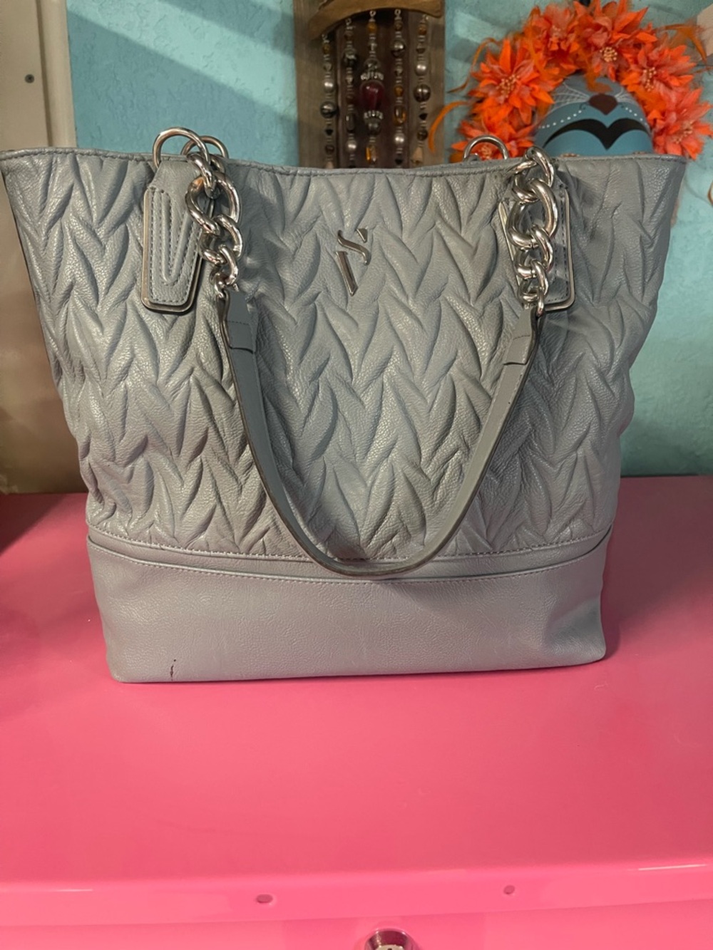 Simply Vera Vera Wang Quilted Tote in Light Gray with Silver Chain Handles